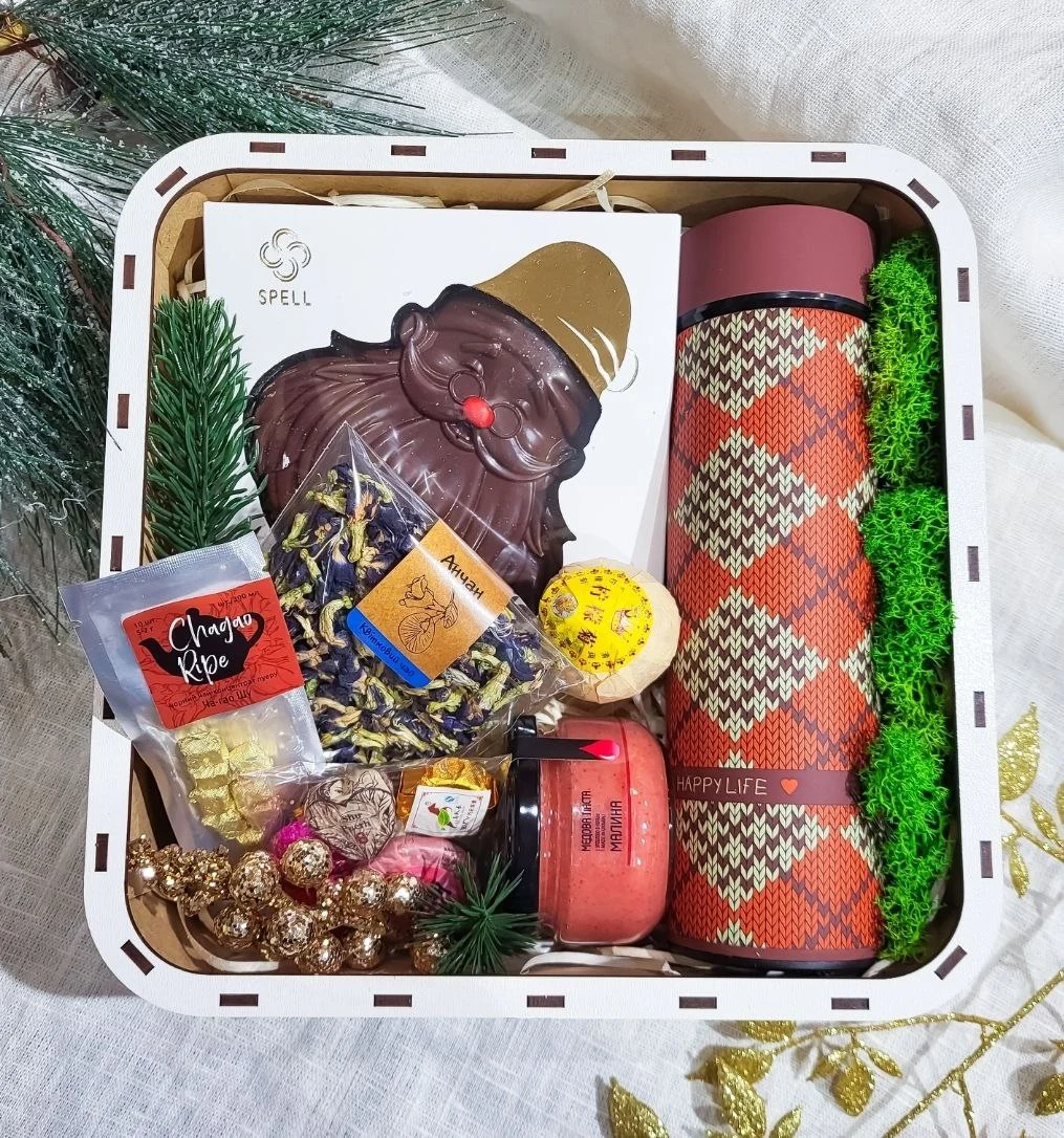 Новорічний Набір №2 Коробка Дерево 25 См Чай , Шоколад + Термос